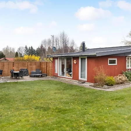 Stunning In With Kitchen 別荘 Præstø