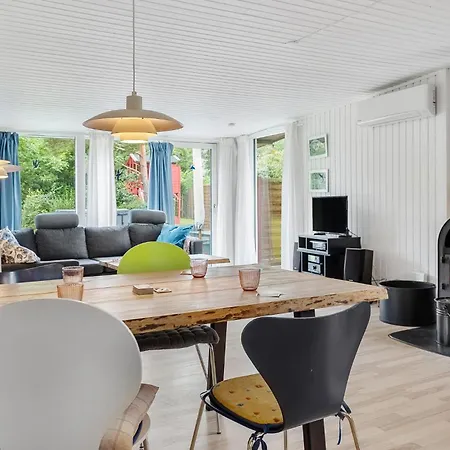 Stunning In With Kitchen Hébergement de vacances *
