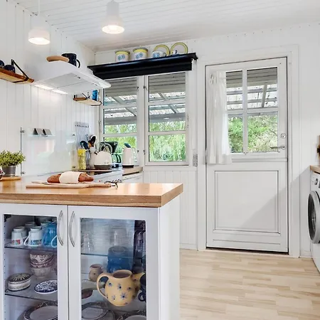 Stunning In With Kitchen Hébergement de vacances Præstø