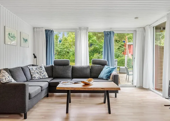 Stunning In With Kitchen Præstø